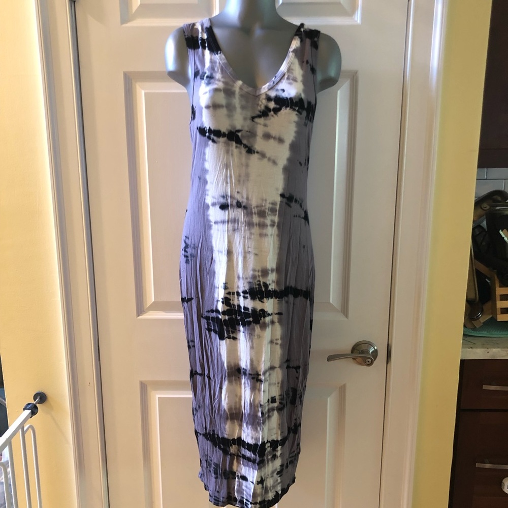 Mossimo tie-dye midi dress 👗
